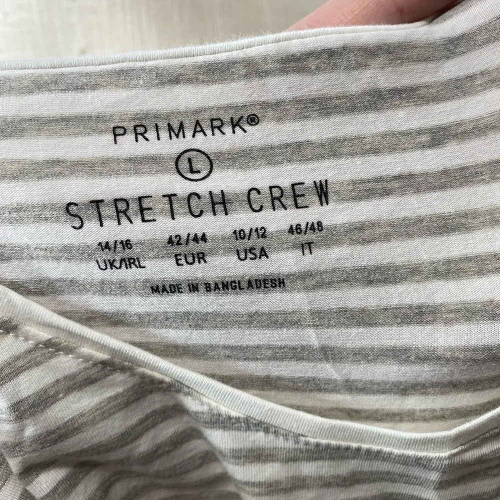 Primark stretch crew neck t shirt size large - Image 7