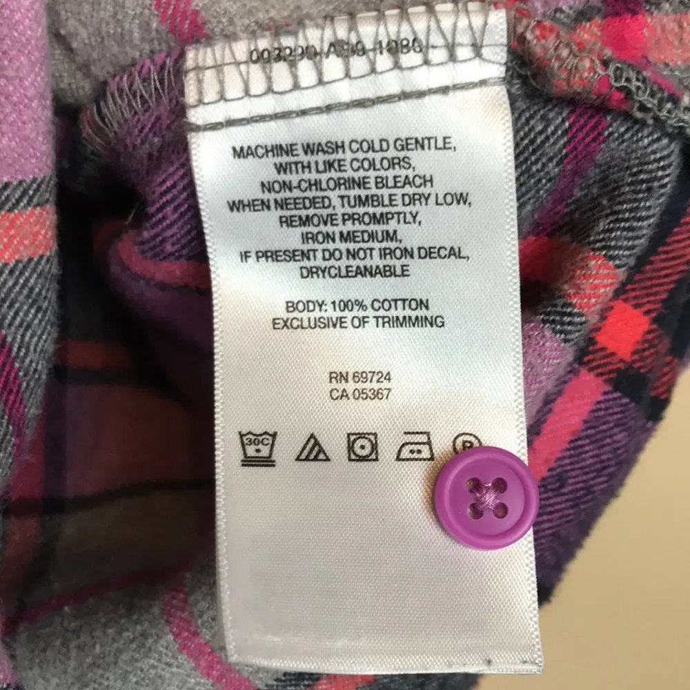 Columbia Women’s Plaid Flannel Pink Gray Black Button-Up Long Sleeve Shirt - Image 9