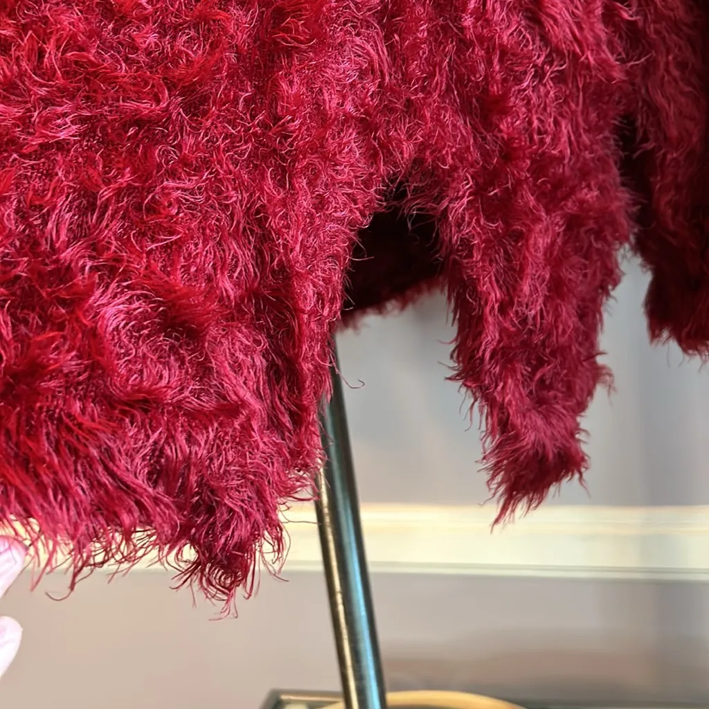 BLVD Collection red fuzzy furry lightweight long sleeve sweater with front slits Size undefined - Image 5