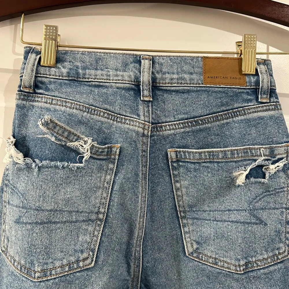 American Eagle SHORT Strigid Highest Rise Baggy Straight Jeans Blue 000 … - Image 5