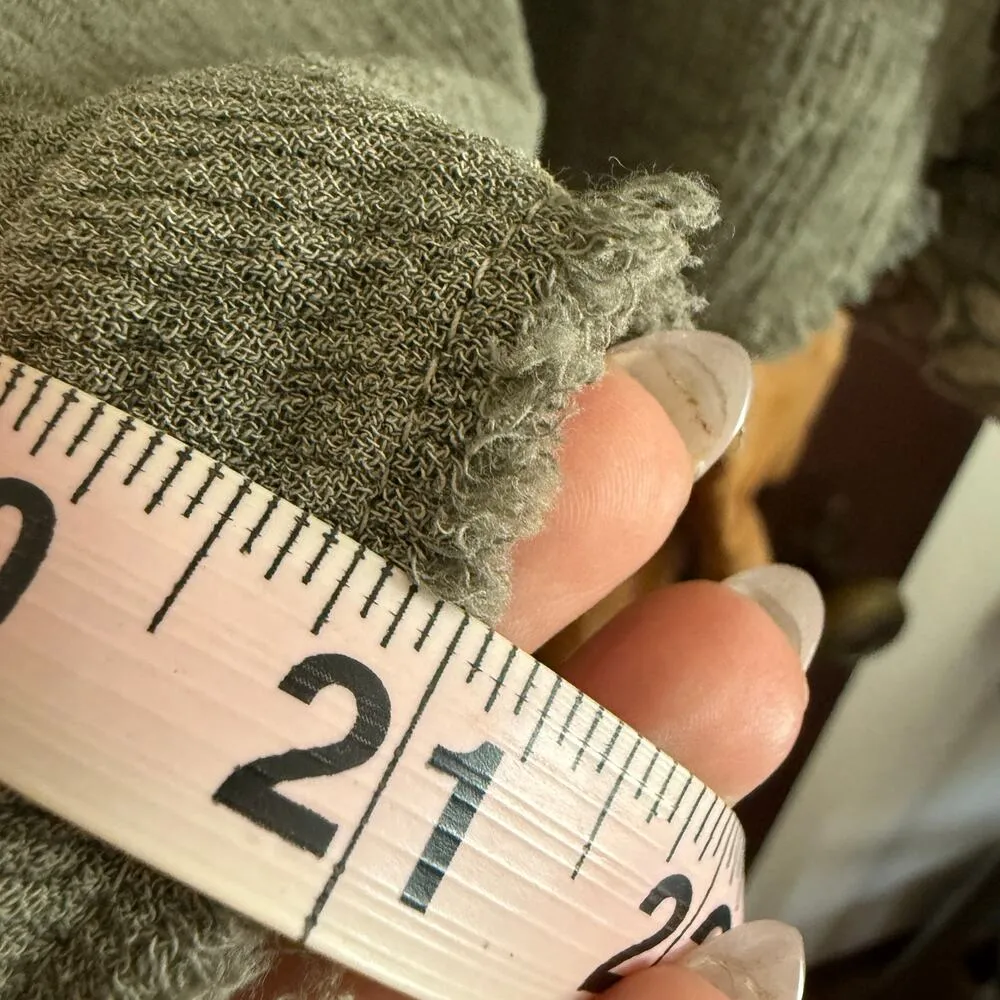 KYLA SEO | Dark Sage Green Embroidered Cotton Gauze Boxy Blouse | Size Small - Image 9