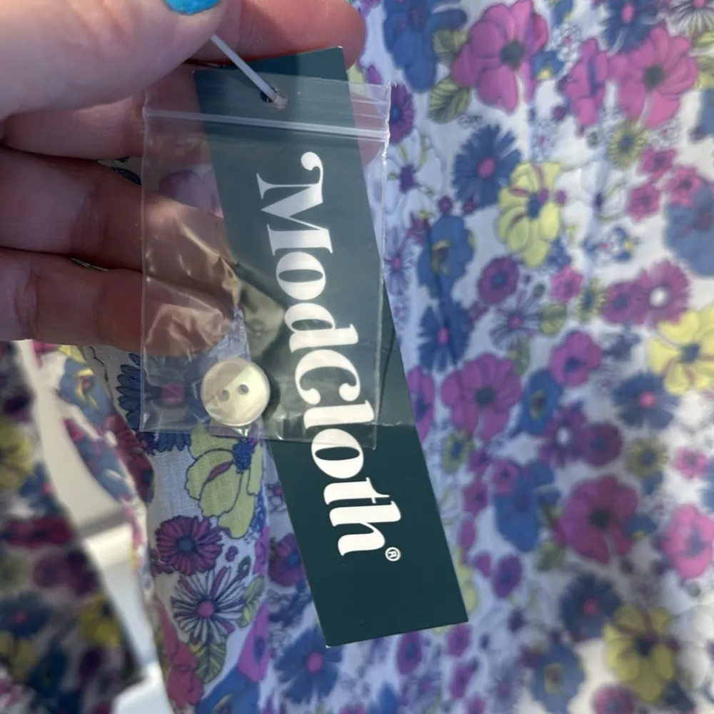 NWT ModCloth flower patch pleasantries shirt  medium - Image 9