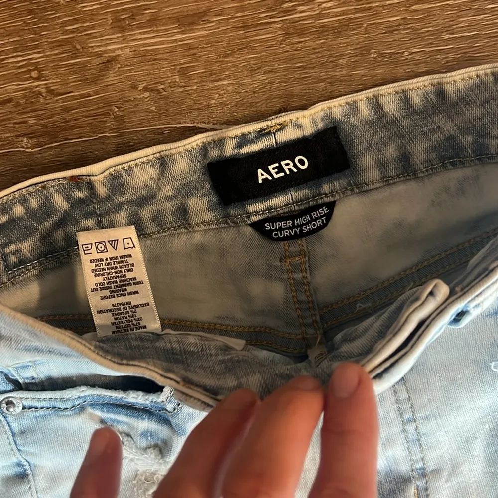 Super High Rise Curvy Shore Aero Denim Jean Shorts - Image 3