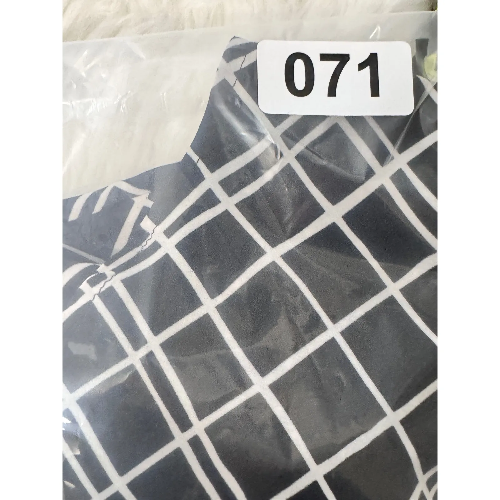 Christopher & Banks Black White Plaid Print Long Sleeve V Neck Tunic Top Size L - Image 8