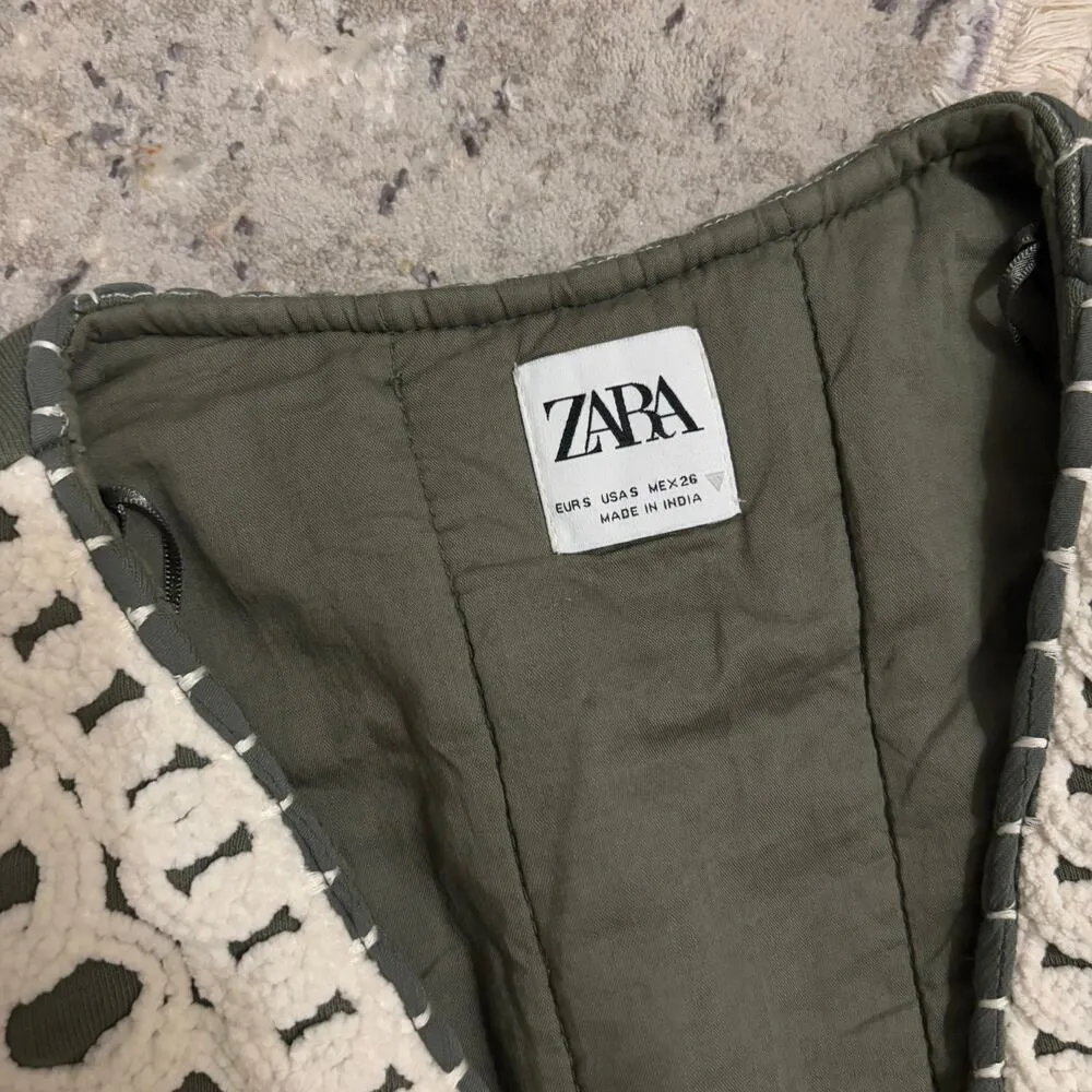 Zara Embroidered Quilted Open Front Vest - Image 4