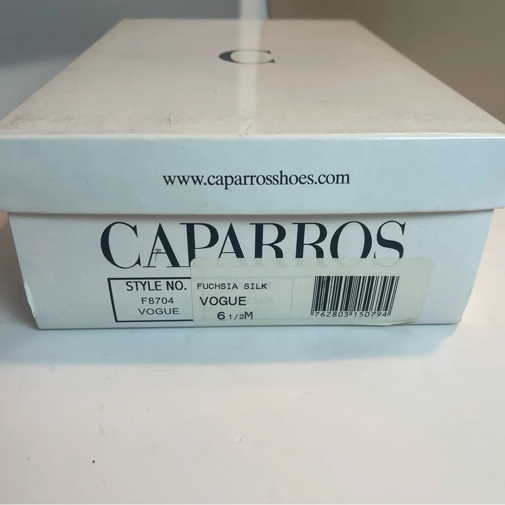 Caparros Vogue Wedding Heels Ivory White  Silk Sz 6.5M Embellished Bridal Shoes - Image 15