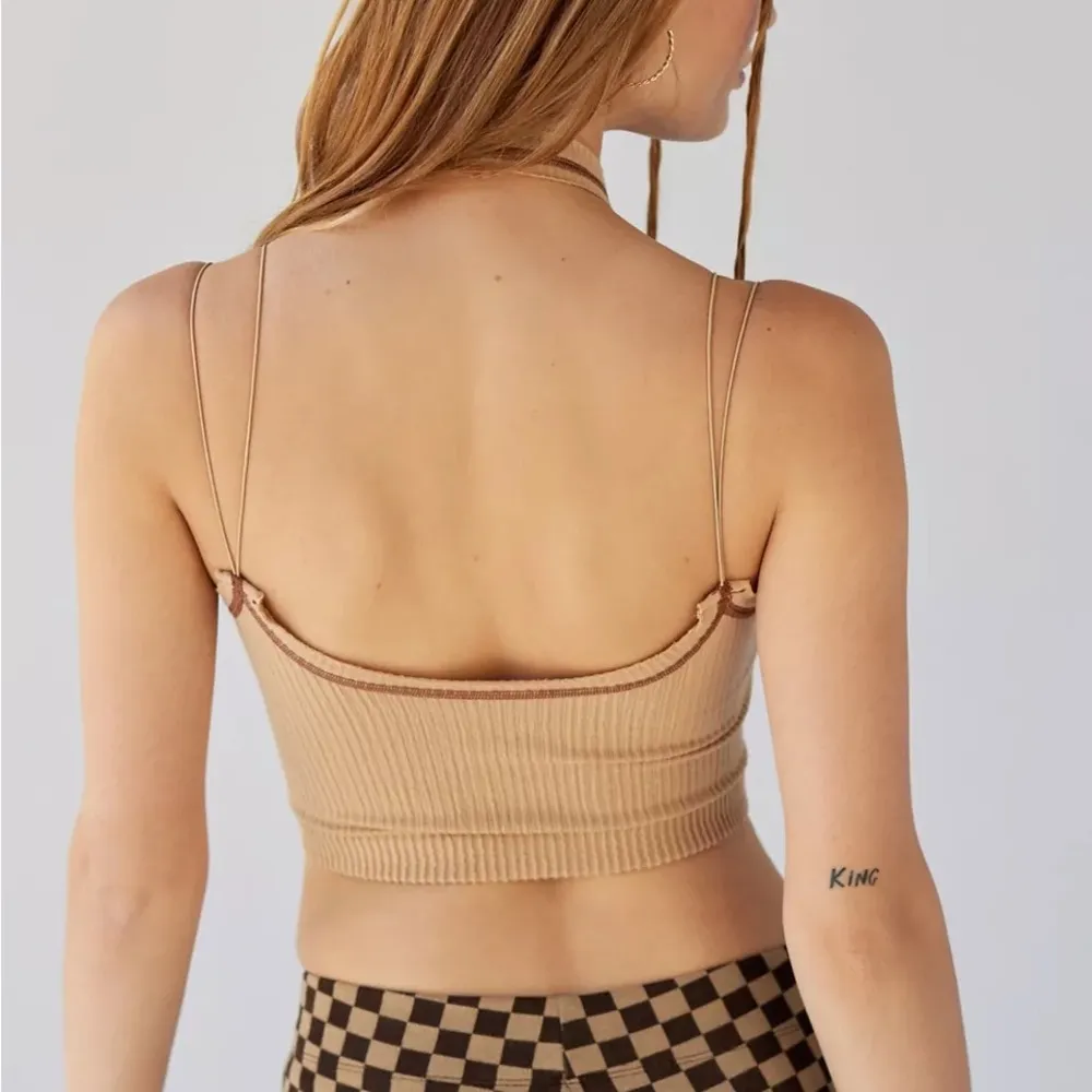 Urban Outfitters Out From Under Atlas Seamless Keyhole Bra Top NWT Size XS/S - Image 3