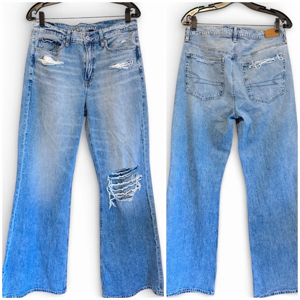 American Eagle Low Rise Baggy Flare Jeans sz 8 Long, Light Wash Distressed NWOT - Image 2