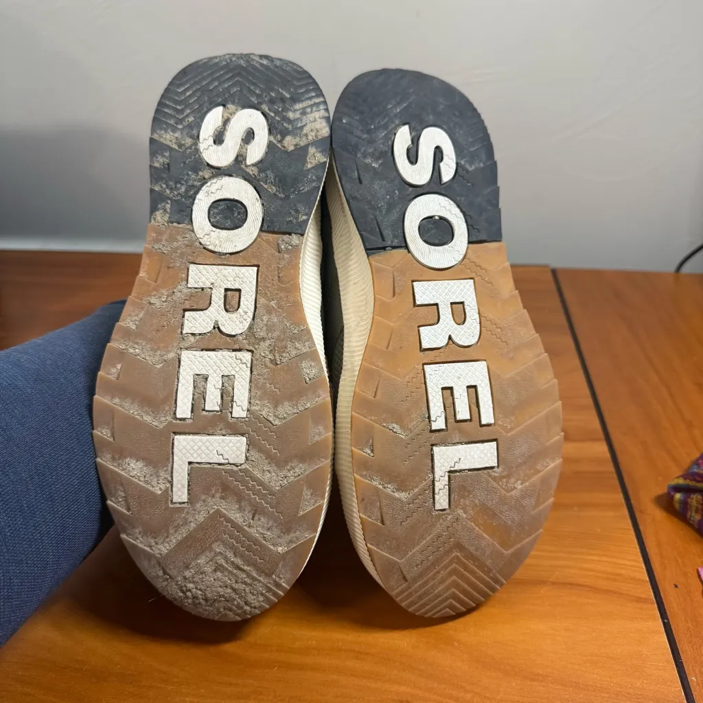 Sorel Women's Out N About III Low Waterproof Sneakers #2019631397 Olive Green 8 - Image 5