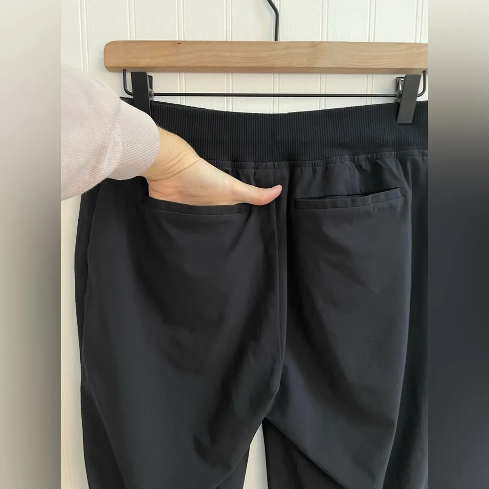 ATHLETA Brooklyn Mid-Rise Ankle Pant in Black Size 6 - Image 13