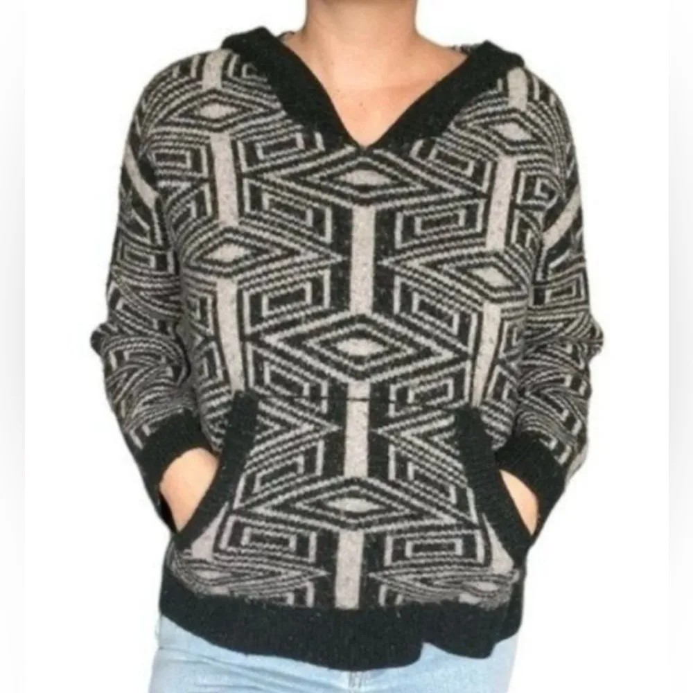 Free People Women's Boho Oversized Geometric Hooded Sweater Aztec Print Size S - Image 13