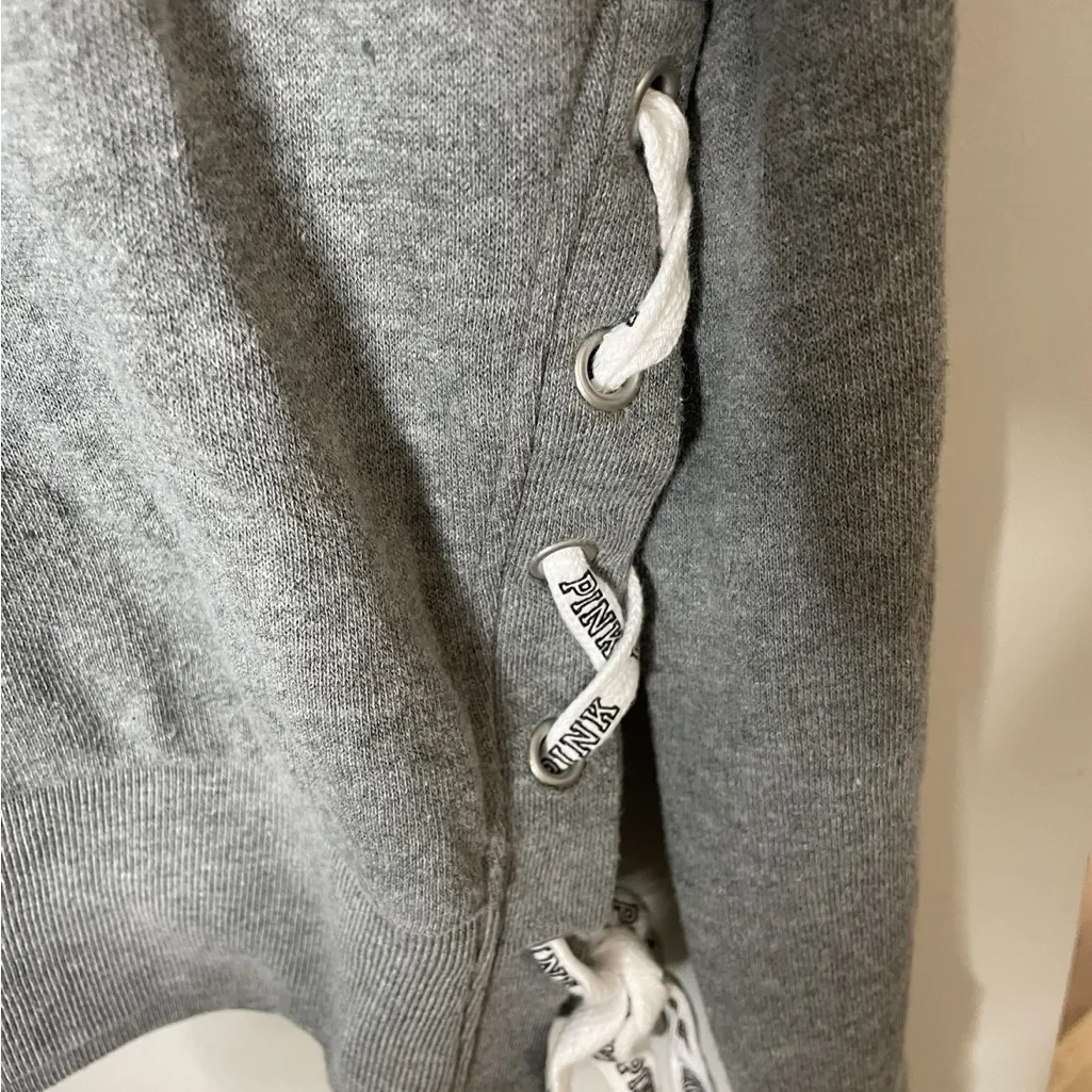 PINK Victoria's Secret Chicago Cubs Sweatshirt Hoodie Logo Women’s Small - Image 3