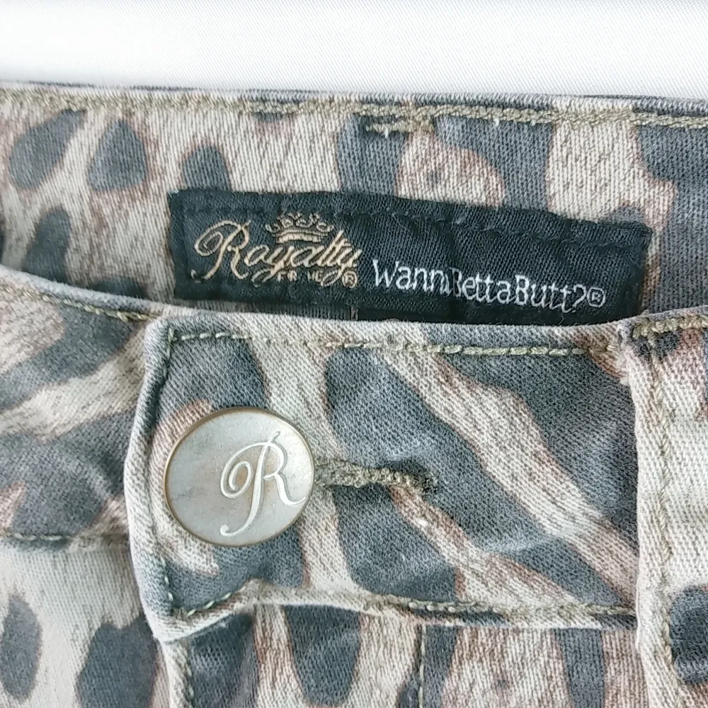 Royalty Jeans 6 28x25 Wanna Betta Butt? High Rise Leopard Skinny Ankle Fit Black Size 28 - Image 7