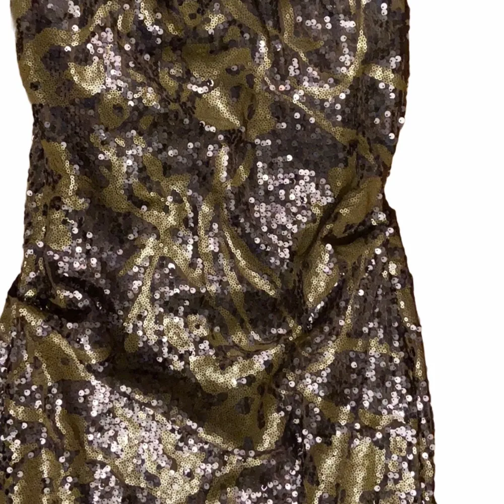 Amy Matto strapless party dress. - Image 3