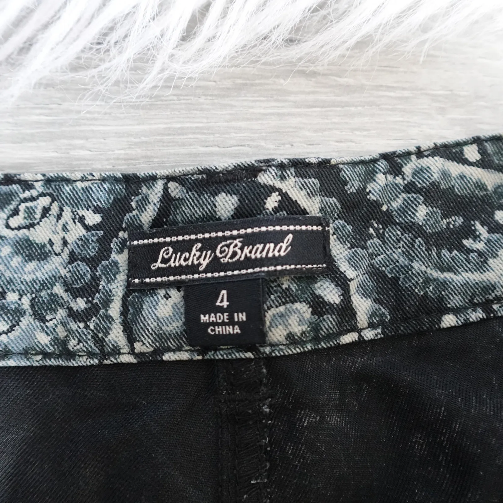 Lucky Brand Charcoal & Grey Paisley Cuffed Shorts - Image 3
