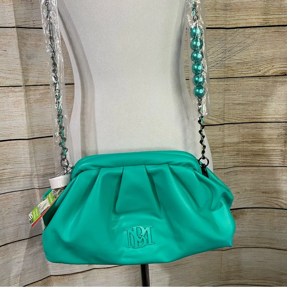 wrapped frame leather green crossbody bag chain/pearls strap - Image 6