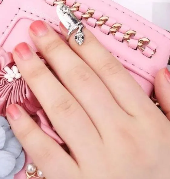 Silver Star Snake Nail Ring - Image 2