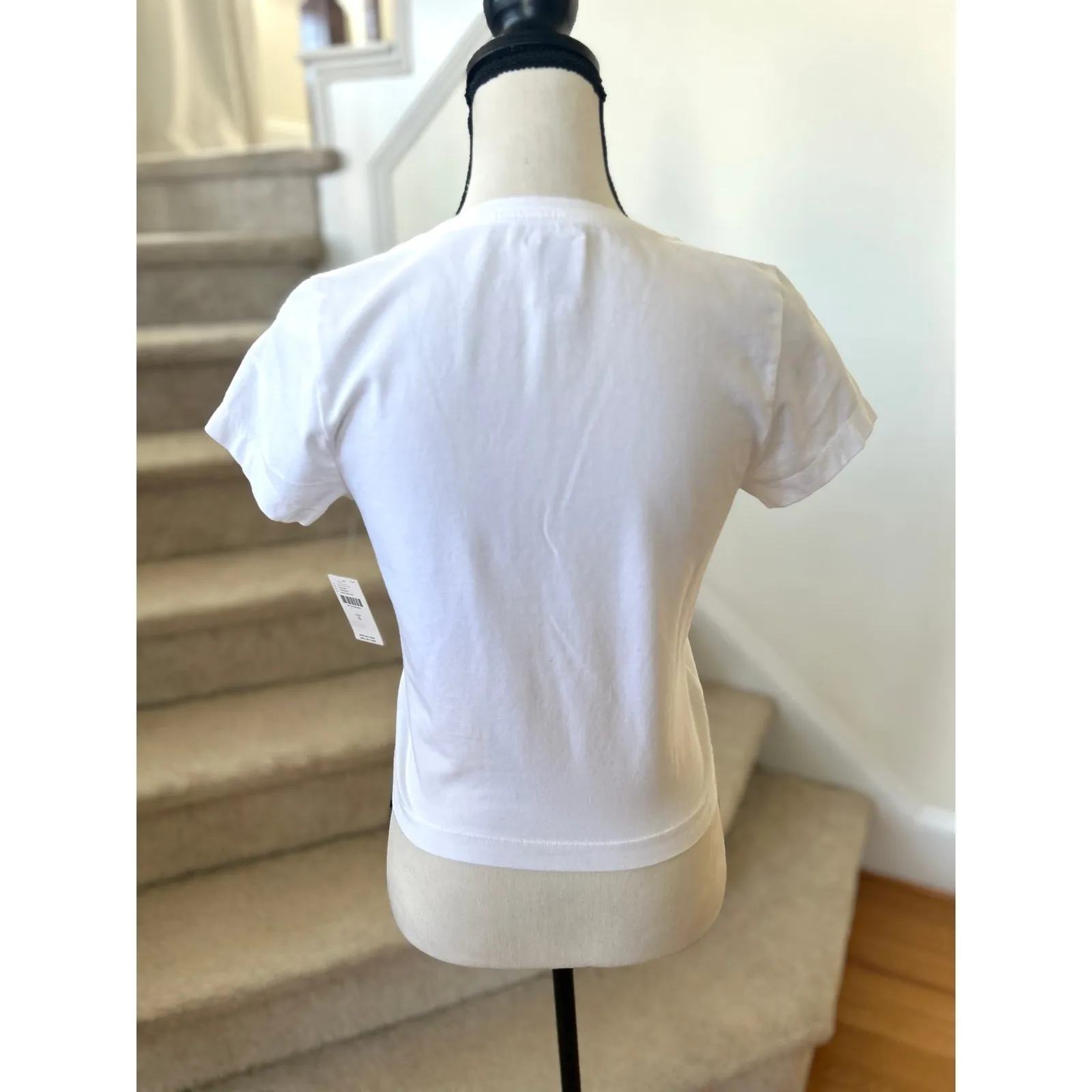 NWT Maeve Anthropologie White Plunge V-Neck Short Sleeve Tennis Heart Baby Tee - Image 4