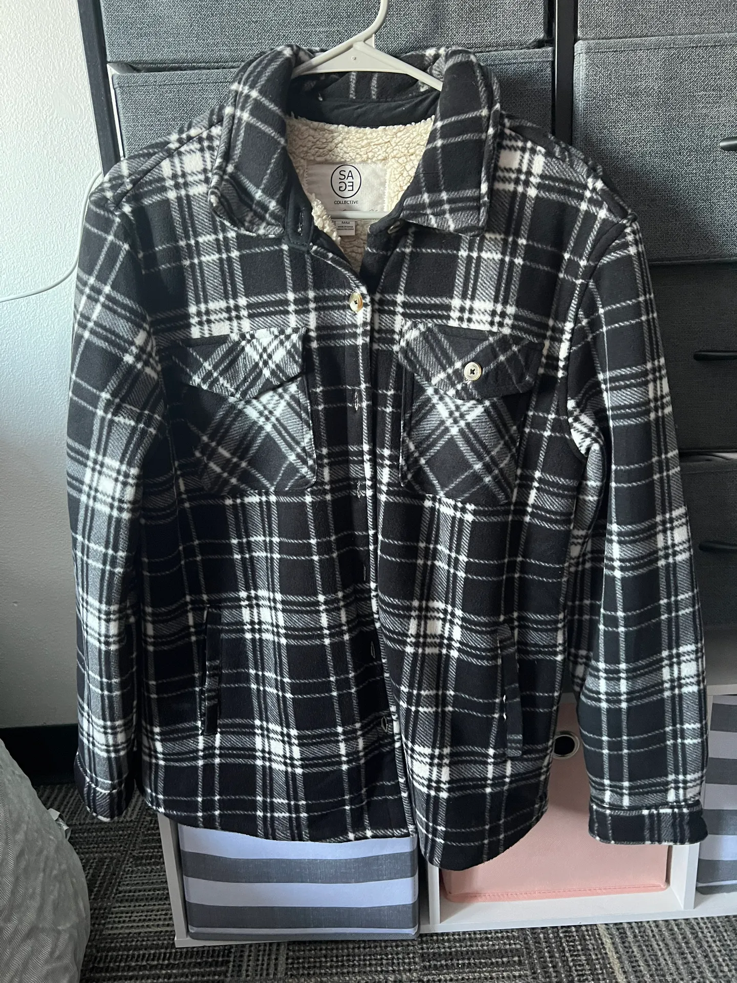 Sage Lady’s Plush Shirt Jacket (costco) - Image 4