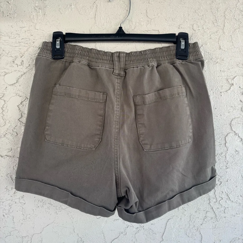 Casual Women's Cargo Shorts Gray - Image 2