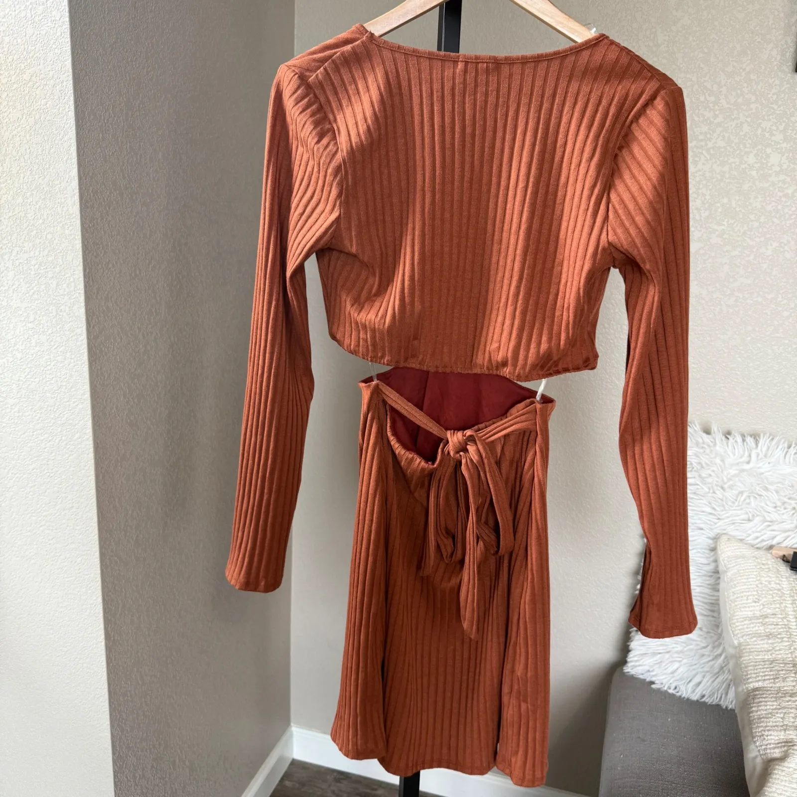 Lane 201 Cutout‎ Mini Dress Ribbed Long Sleeve Dress Size L - Image 3