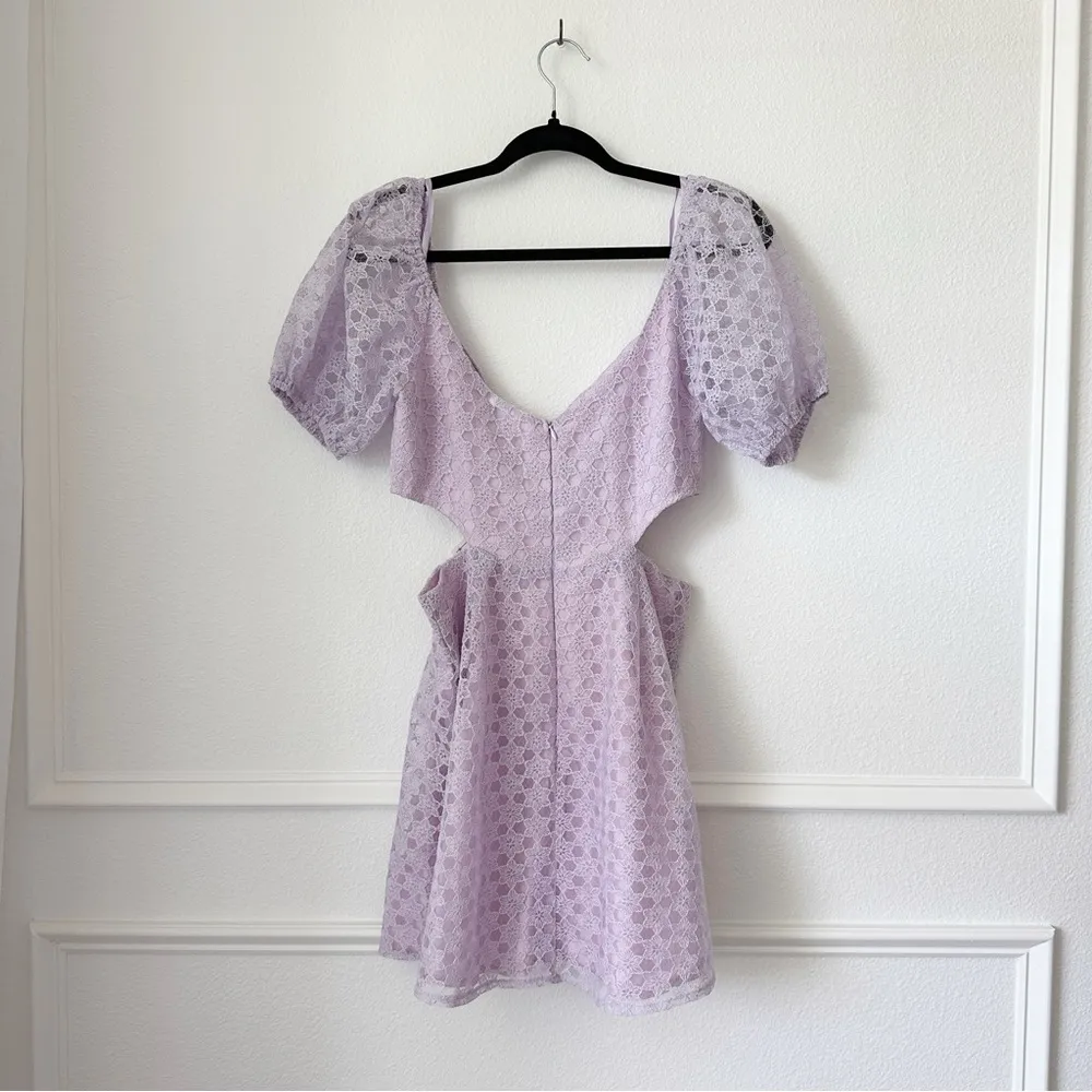 NWT  Ariarne Puff Sleeve Cutout Waist Mini Dress in Lilac sz M - Image 8