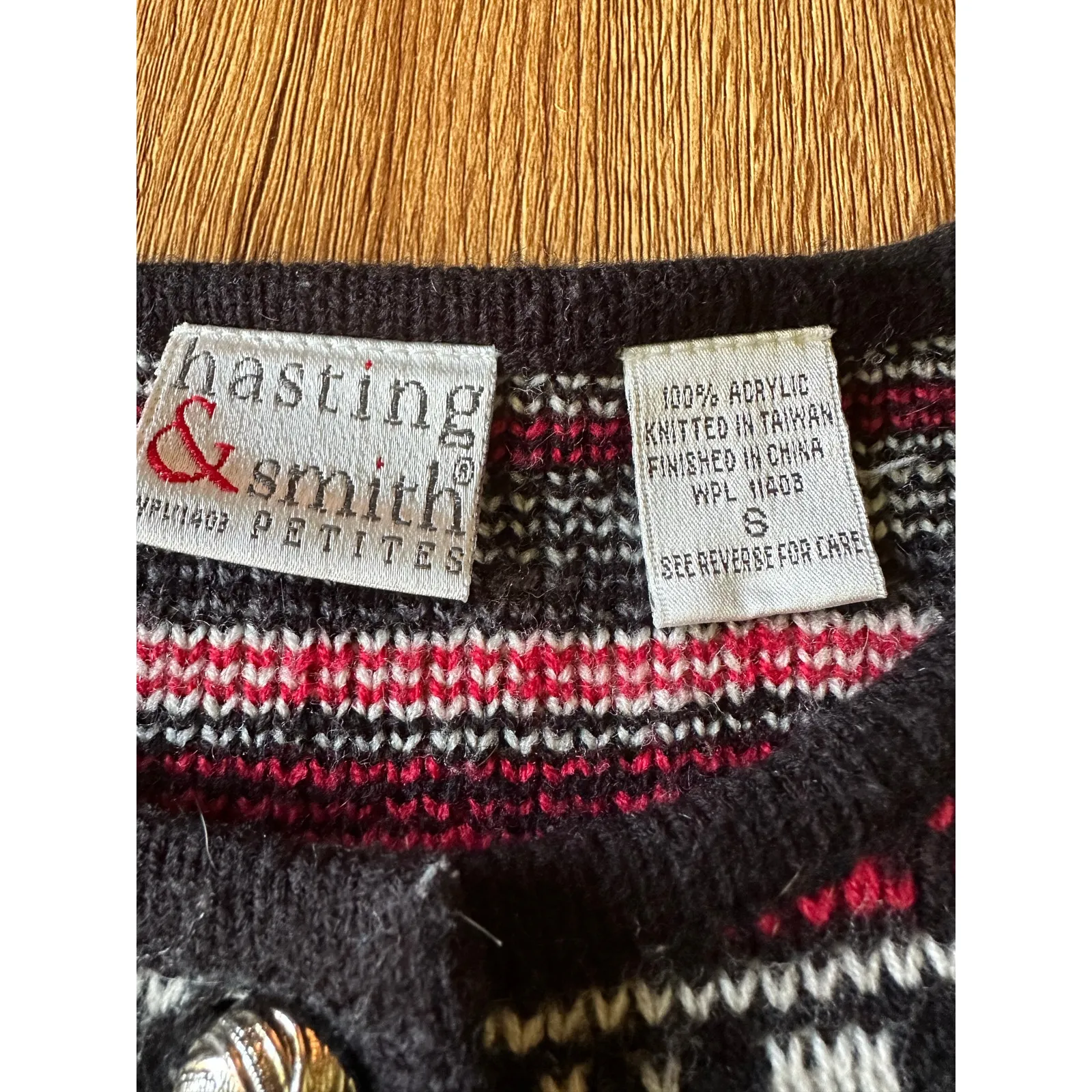 Hasting & Smith Vtg Red & White Patterned Chunky Cardigan Sweater Size S - Image 7