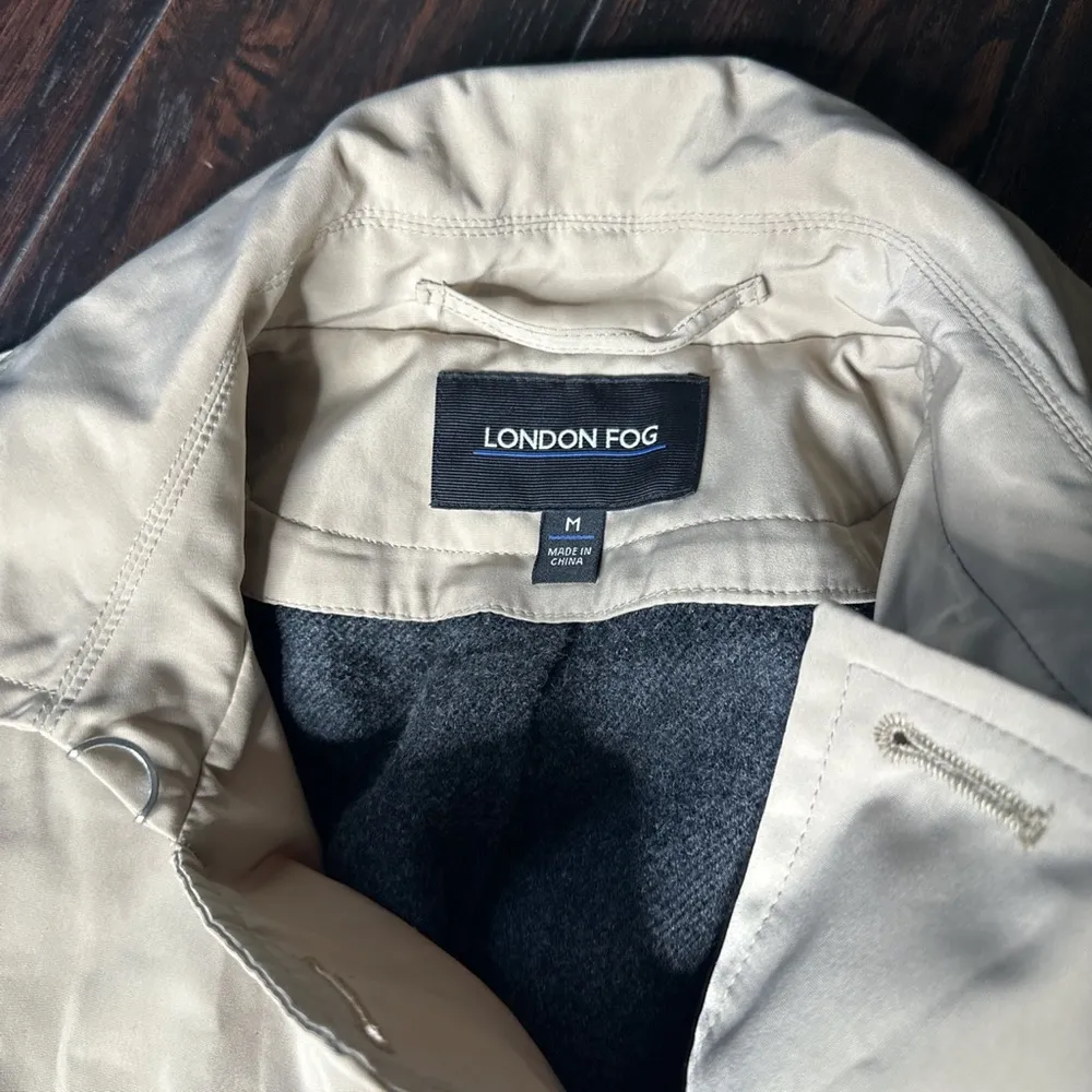 London fog vintage rain jacket coat classic windbreaker with belt and pockets - Image 4