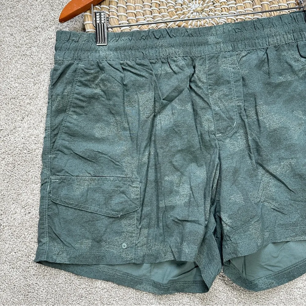 Columbia Women’s Ridge Printed Pull On Shorts 4" AL1986 Outdoor in Green XL - Image 2