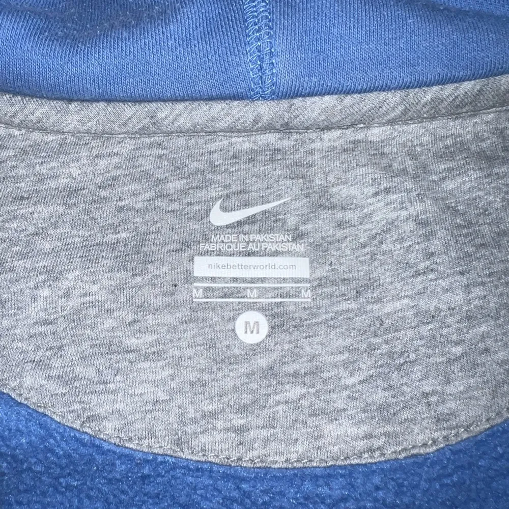 Vintage Style Nike Hoodie Jacket - Image 3