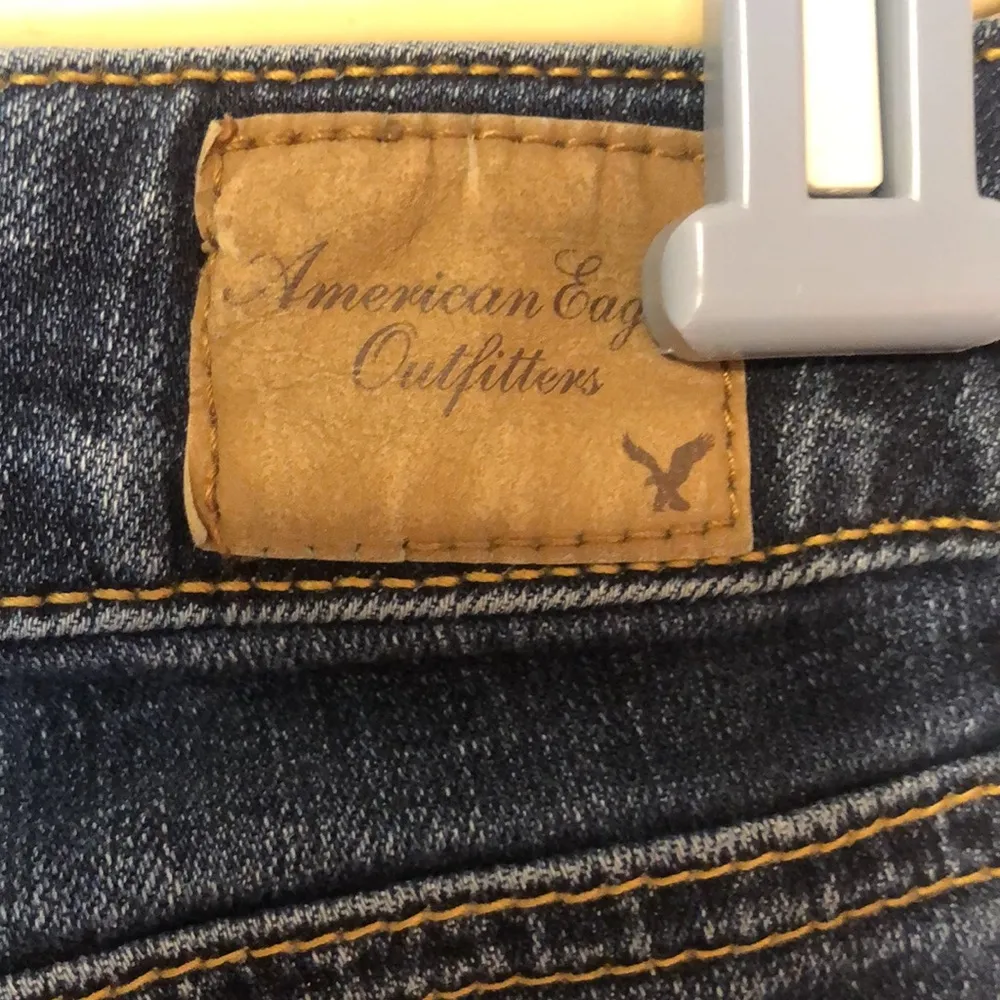 American Eagle Outfitters Super Stretch Skinny Women’s  6 Short Blue Denim Pant - Image 3