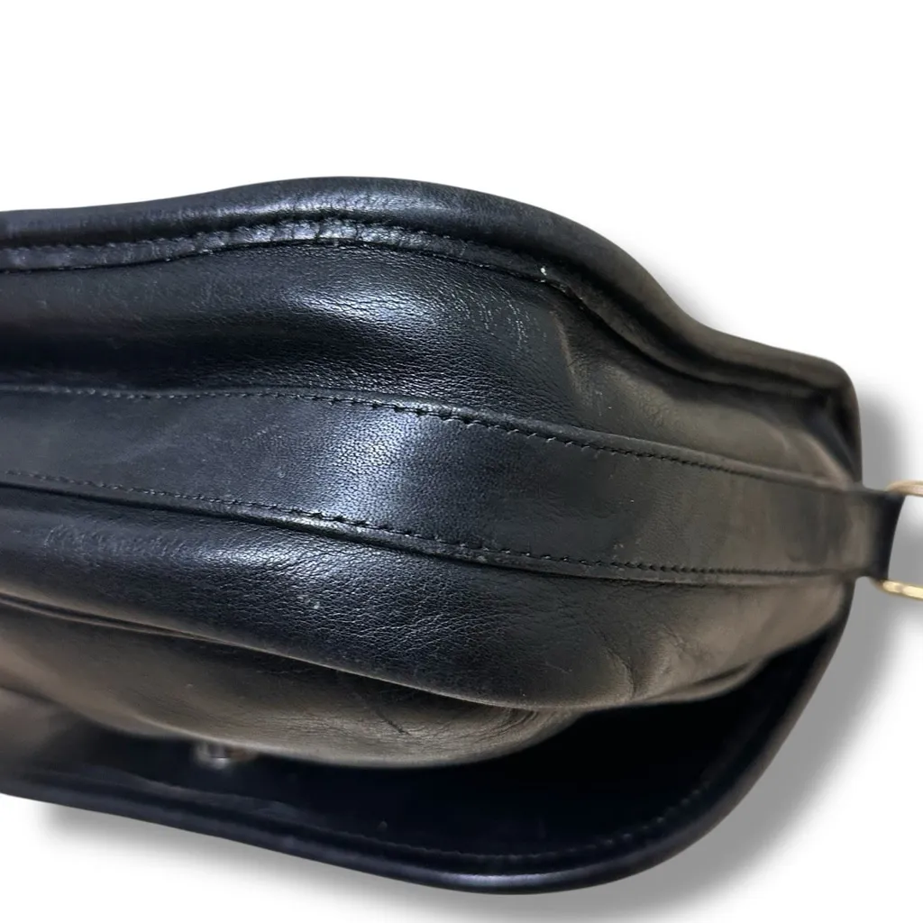 Coach Vintage Tailored Pouch #4110 Black Leather Flap Crossbody Purse 0440-936 - Image 11