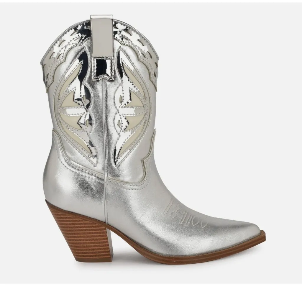 NEW NINE WEST $159 Puzz Western Booties Silver Metallic - Image 5