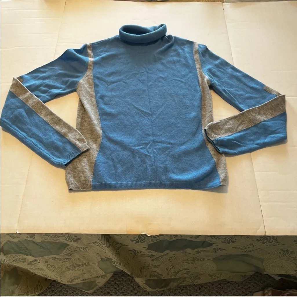 Rene Lezard Womens Blue Grey Gray Merino Wool Turtleneck Sweater Medium *FLAW - Image 2