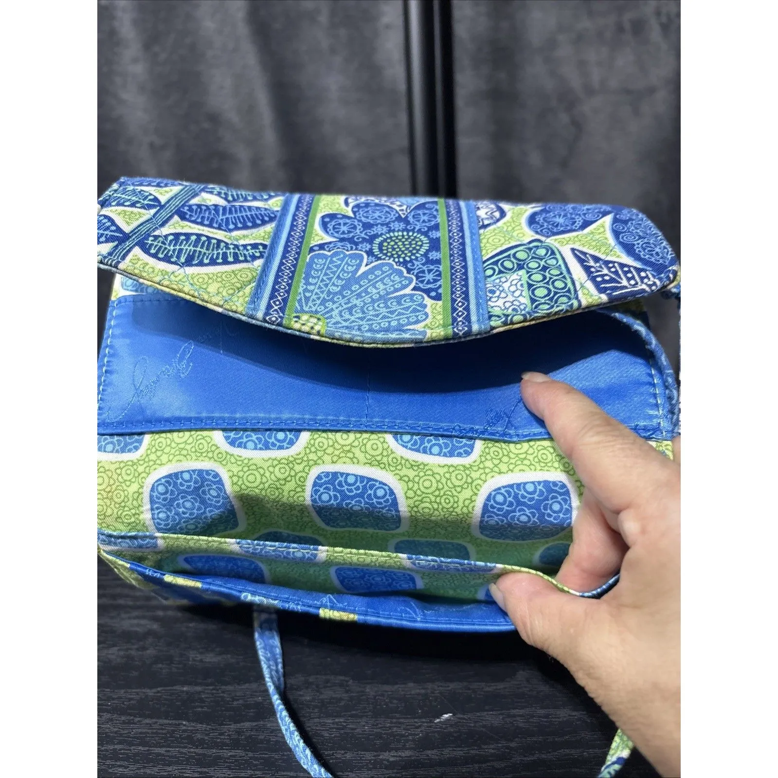 Vera Bradley Doodle Daisy Blue Green Crossbody strap wallet Purse. Lightly Used - Image 11