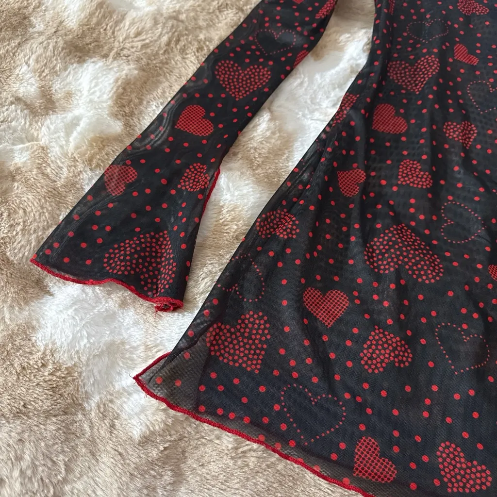 Elegant Black and Red Heart Pattern Dress Size XS - Image 2