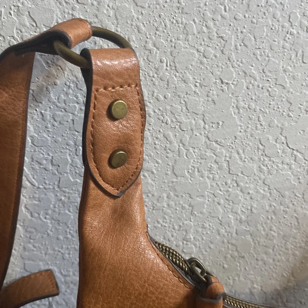 Women Brown faux leather crossbody adjustable strap Bag Purse Buckle - Image 7