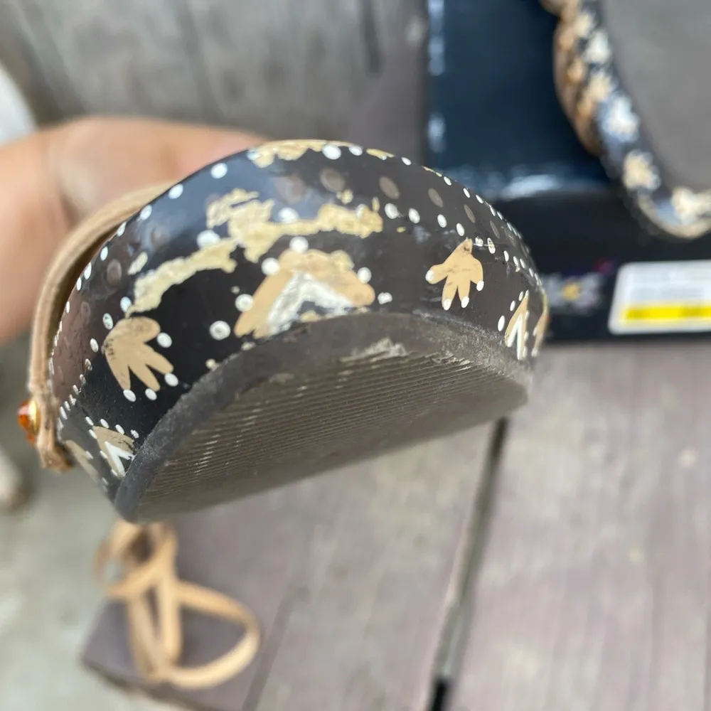 Carlos Santana Pure Camel Nubuck Wooden Floral Hand Painted Strappy Heels Size 8 Brown - Image 6