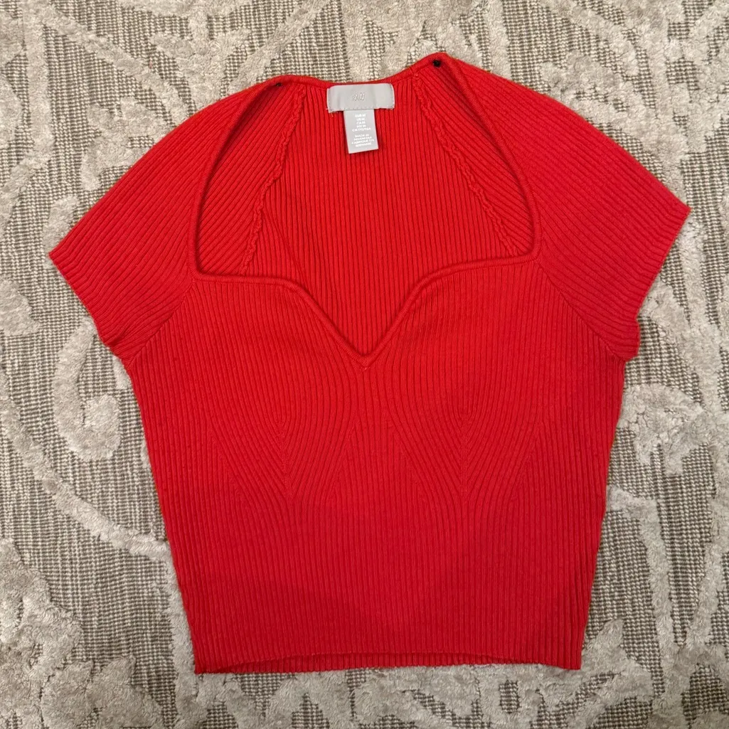 H&M Ribbed Rib Knit Red Crop Top Size Medium - Image 4