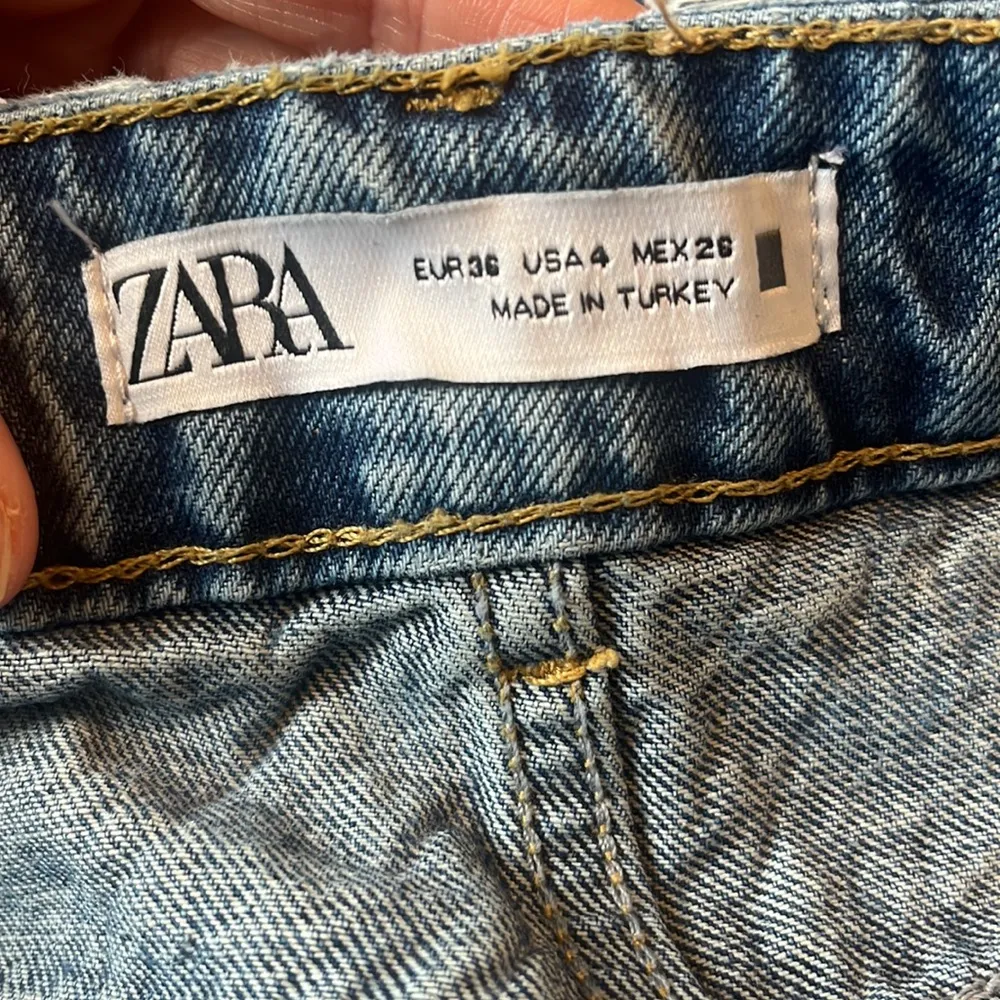 Zara High Waist Cargo Jean - Image 10
