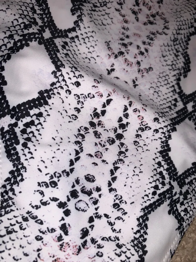 SheIn High Waisted bathing suit bottoms - Image 3