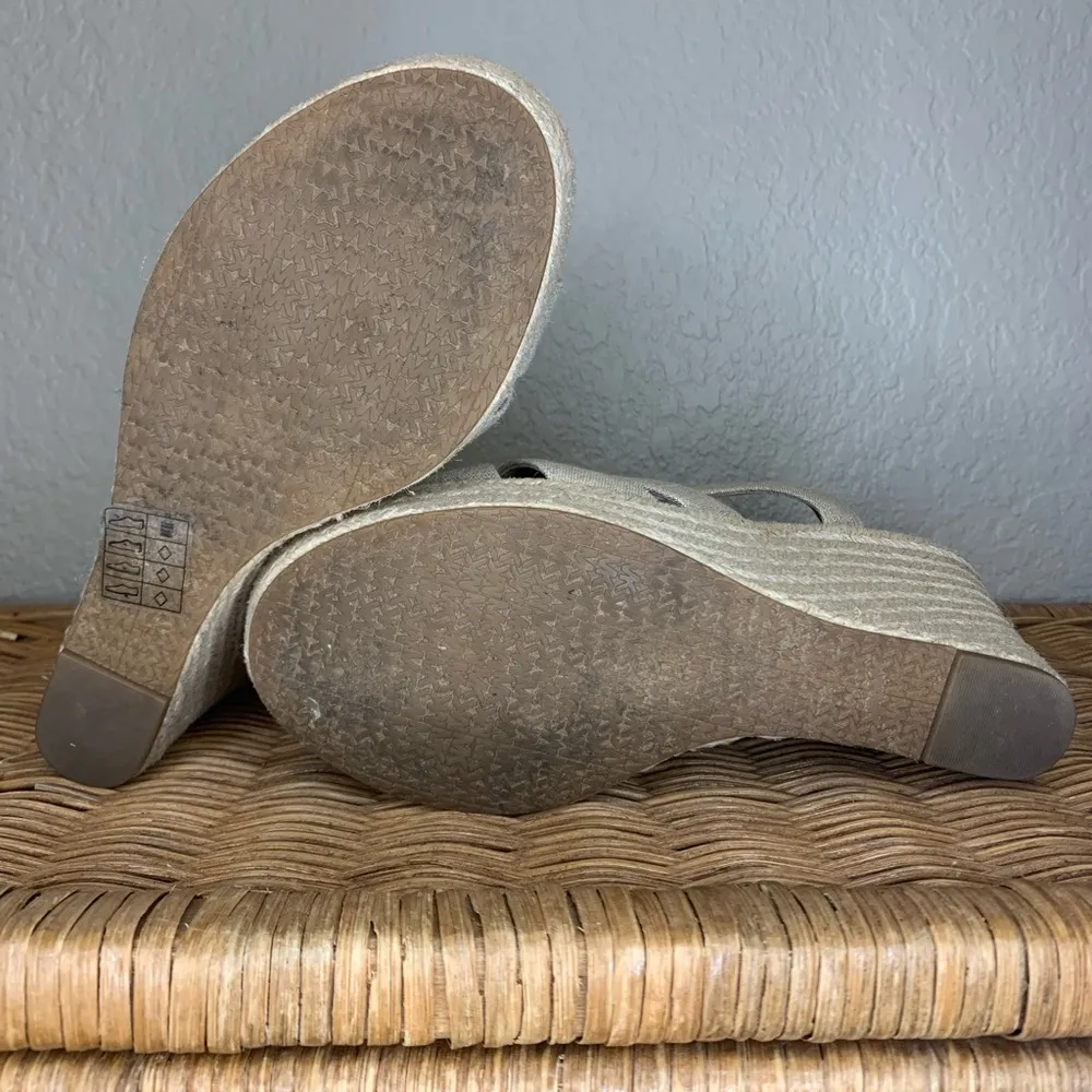 Michael Michael Kors Berkeley Gold Shimmer Linen Zip Up Wedges Size 10 - Image 9