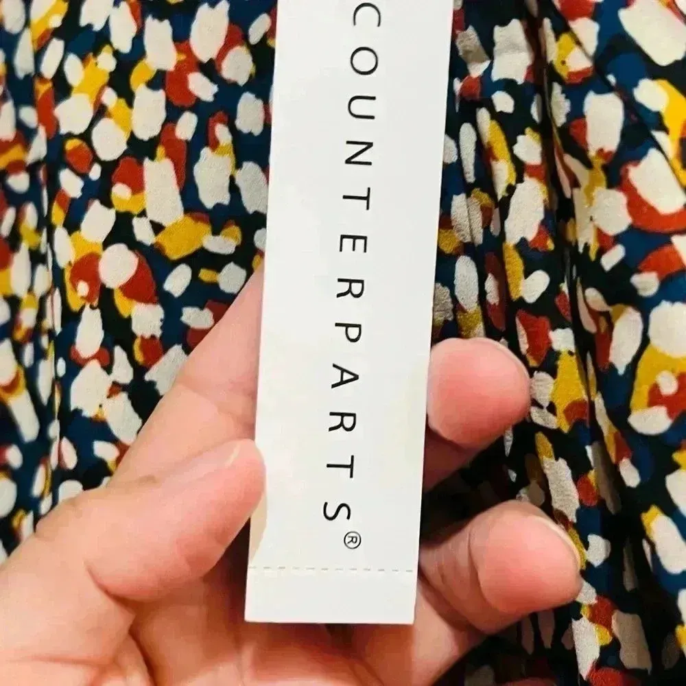 Counterparts Women’s blouse size medium NWT - Image 5