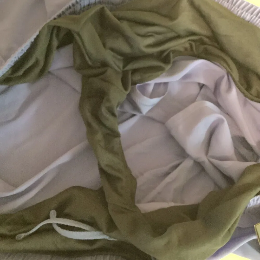 Under Armour Size XXL Fly-By 3" Purple Shorts. New With Tags - Image 5