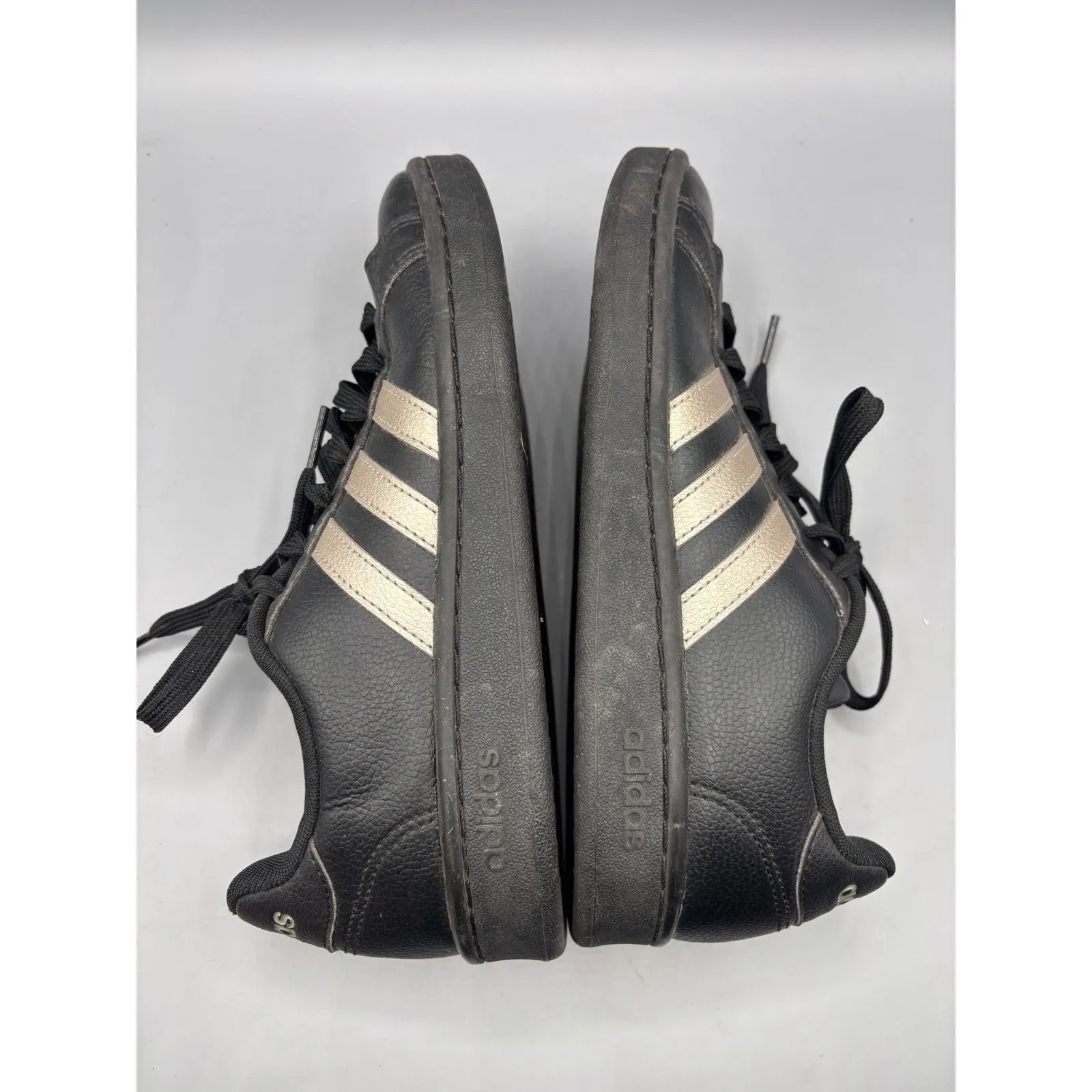 Adidas Womens 7 Sneakers Black Gold Stripes Lace Up Shoes Casual Workout Gym - Image 5