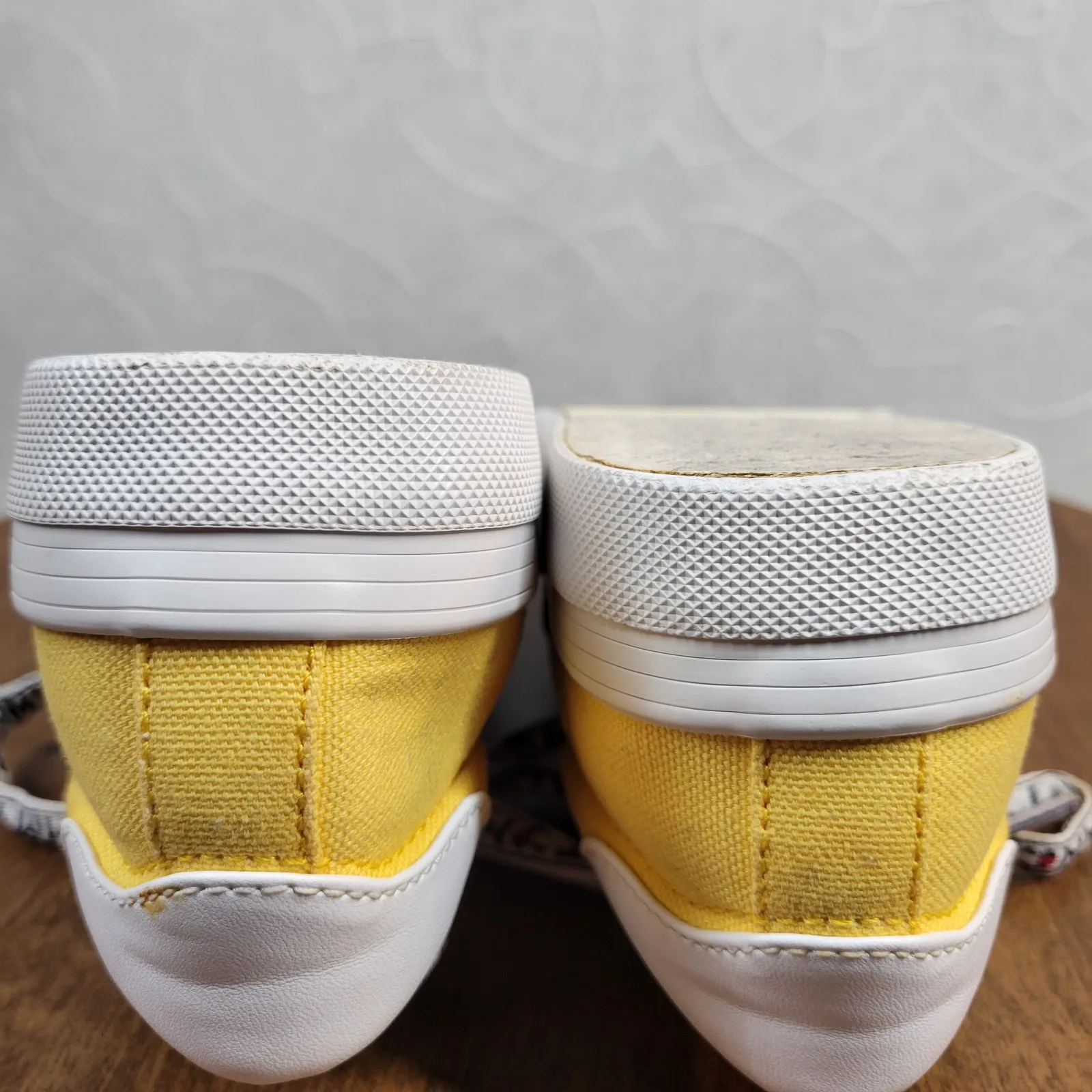 Tommy‎ Hilfiger Womens Fantim Sneakers 7.5 Yellow Canvas Lace Up Casual Shoes - Image 9