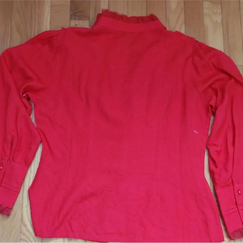 Red Ruffled Button - Image 2