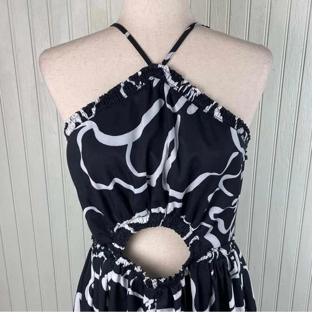 Runaway The Label Maxi Dress Size Large US 8 Black White Floral Key Hole Cutout - Image 3