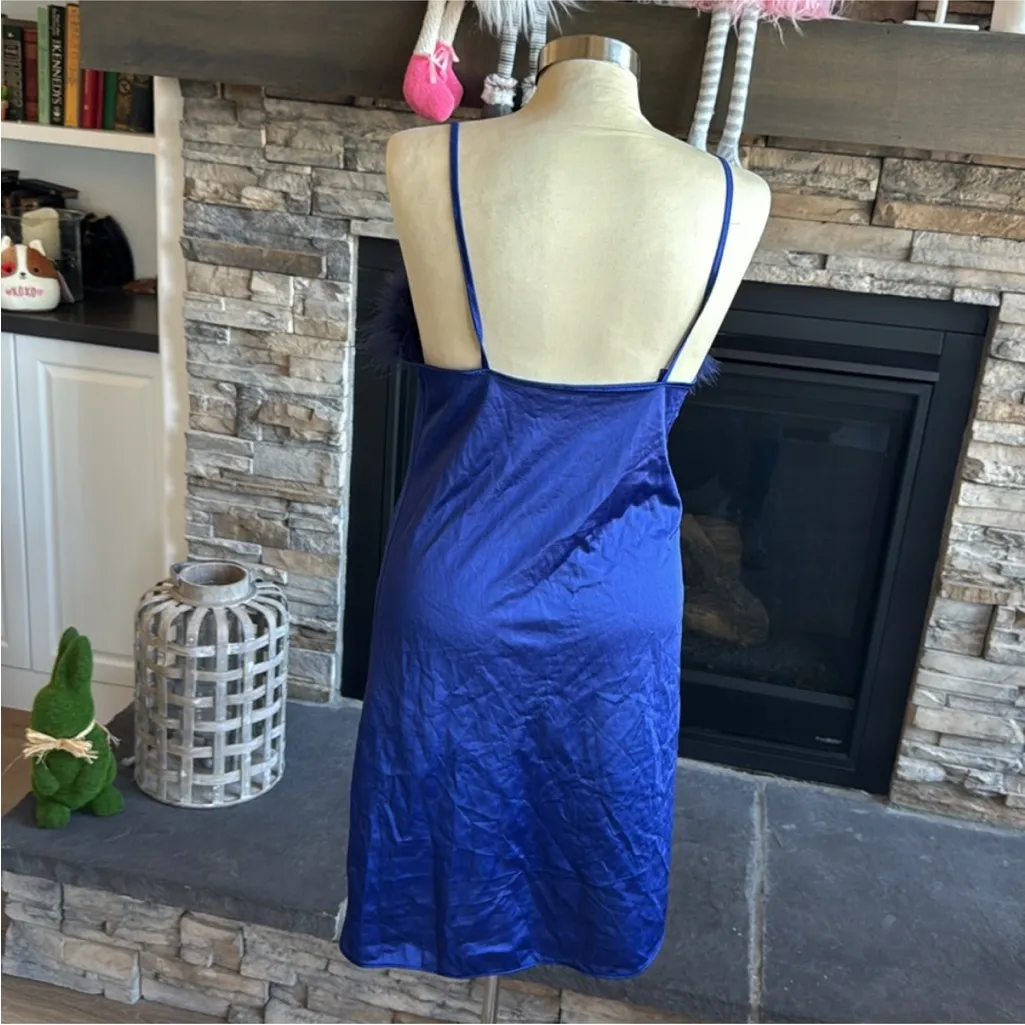 Elegant Blue Feather - Image 5