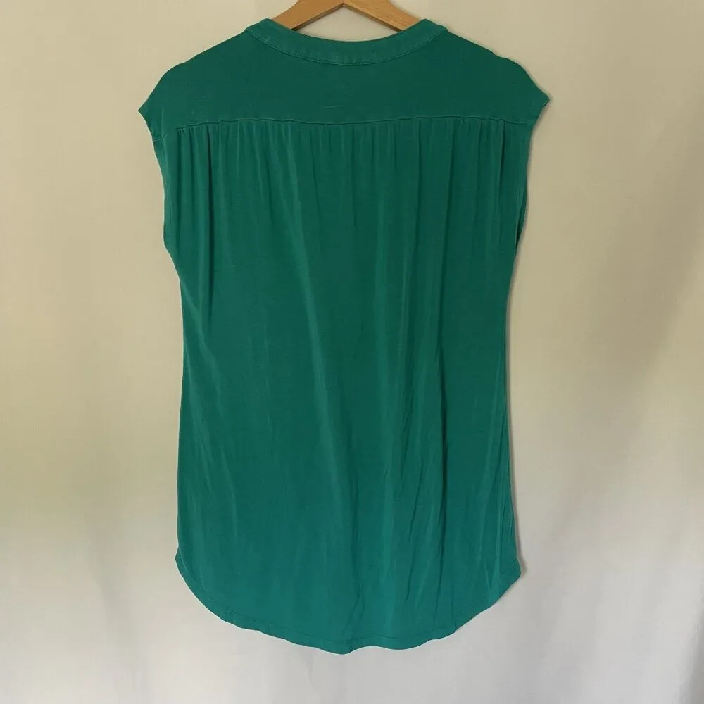 Cable & Gauge vibrant turquoise sleeveless business casual blouse v-neck - Image 6